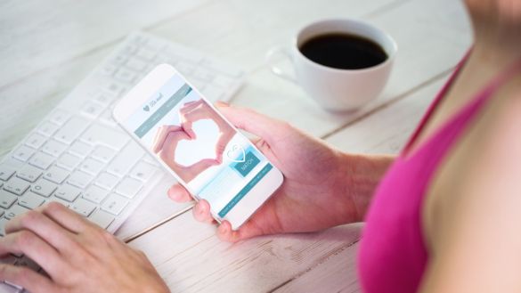 Allt fler dejtar via nätet och appar – men få får ligga